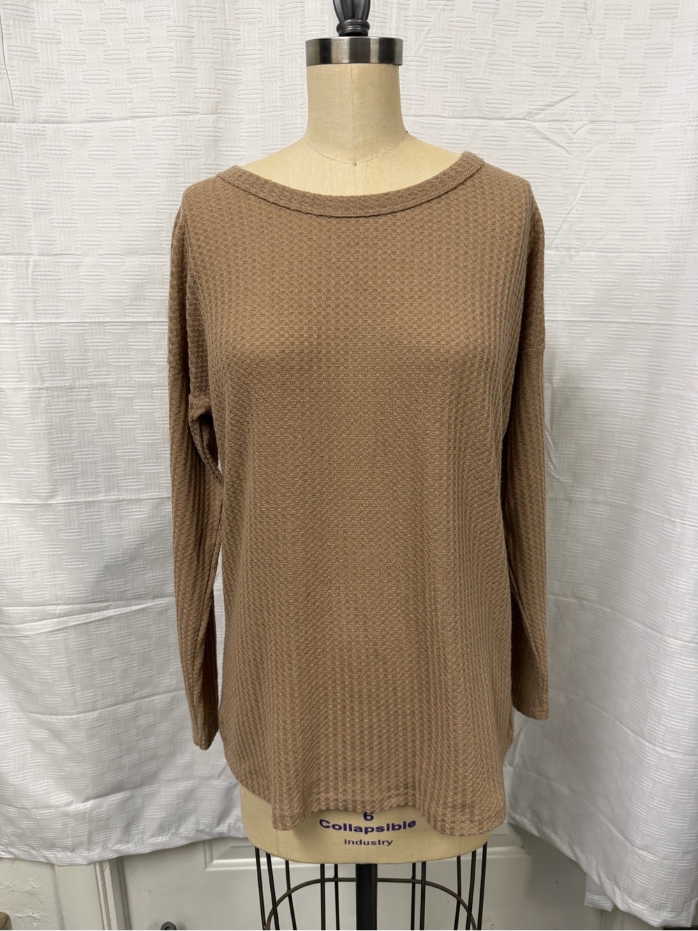 Women's Scoop Neck Thermal Sweater - Brown